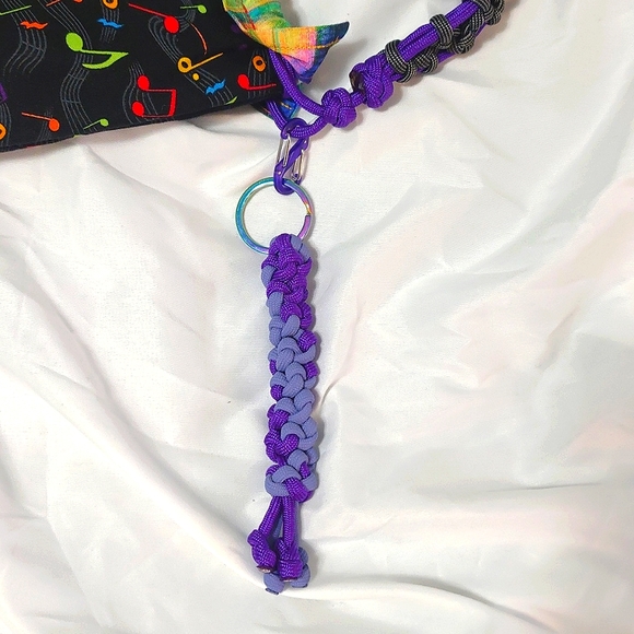 Handbag with Matching Keychain - Picture 4 of 4